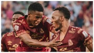 El Tolima celebra un gol.