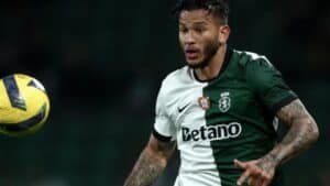 Luis Suárez con la camiseta de Sporting Lisboa