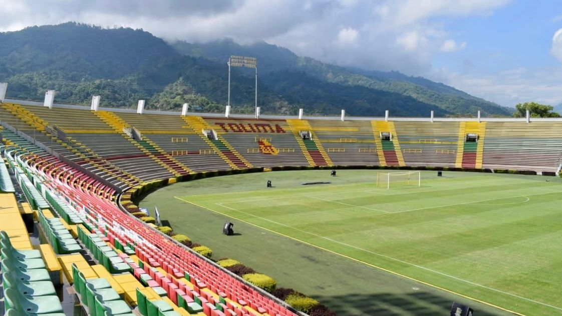 Estadio Manuel Murillo Toro vacío