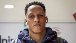 Yerry Mina con el Cagliari