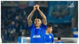 Rodrigo Contreras celebra un gol en Millonarios