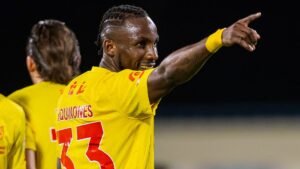 Julian Quiñones con el Al Qadsiah