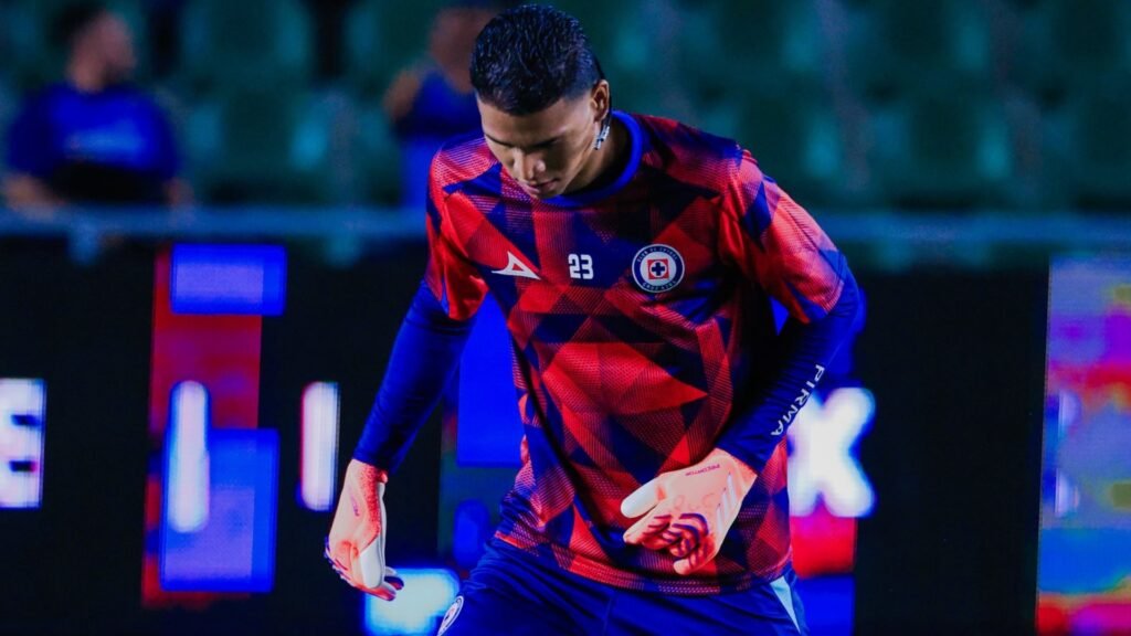 Kevin Mier en el Cruz Azul