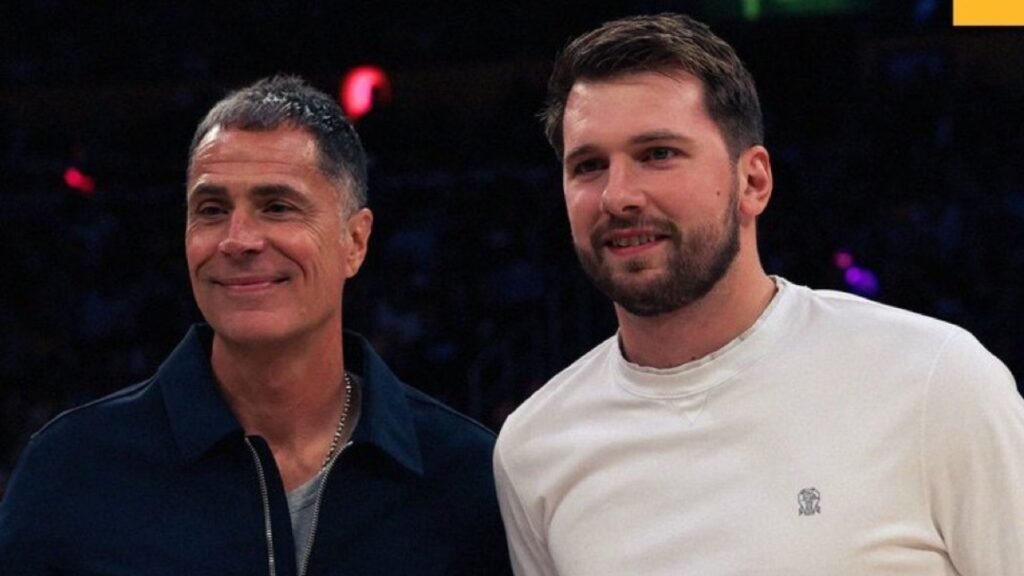 Luka Doncic con Rob Pelinka