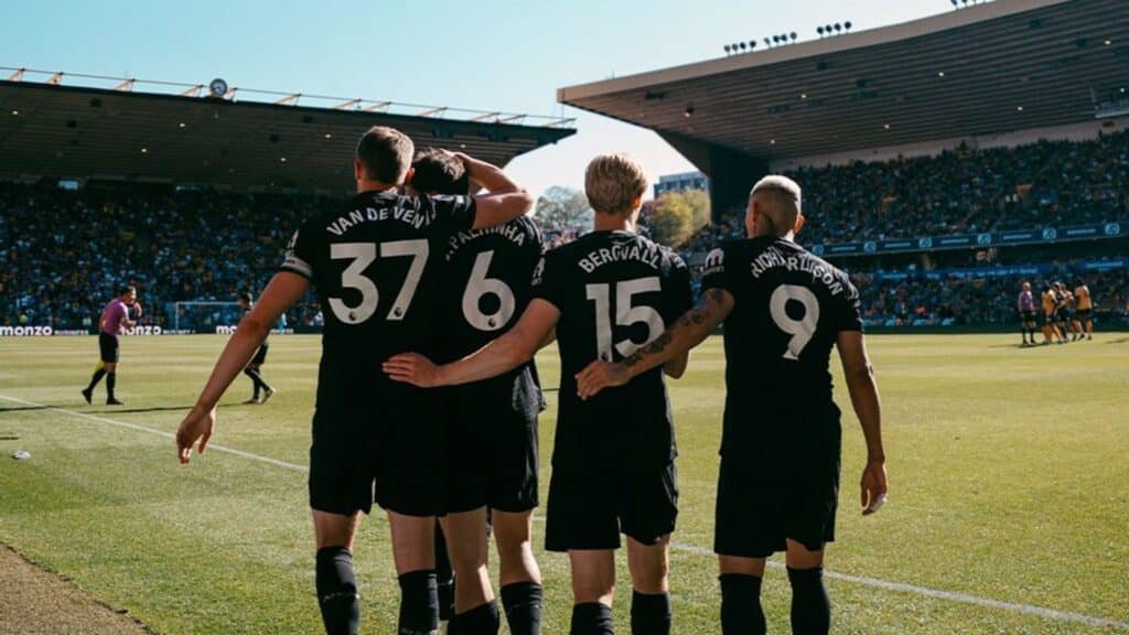 El Tottenham celebrando el gol de Palhinha Tomado: X - @SpursOfficial