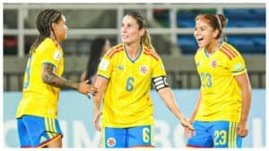La Selección Colombia Femenina celebra un gol
