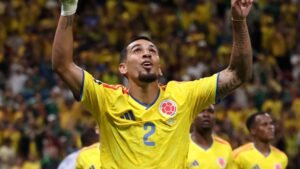 Dani Muñoz celebrando