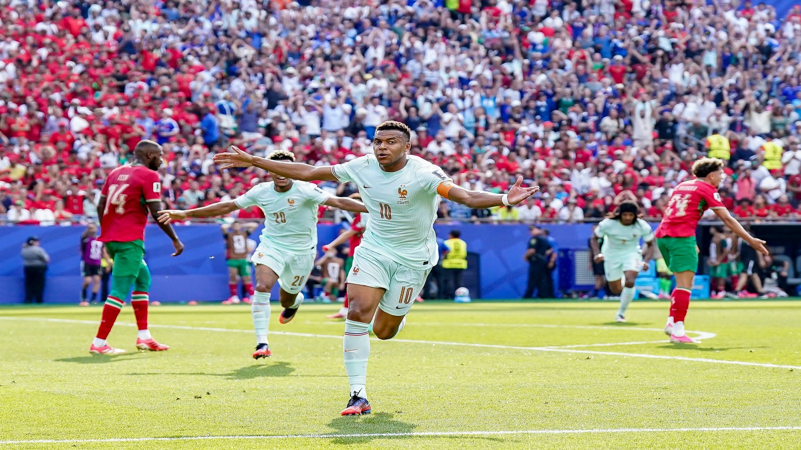 Con el gol que convirtió Kylian Mbappé ante Marruecos eleva su cuenta personal a 12 tantos en fase de eliminación de los Mundiales. Fuente/Imagen: FIFA.