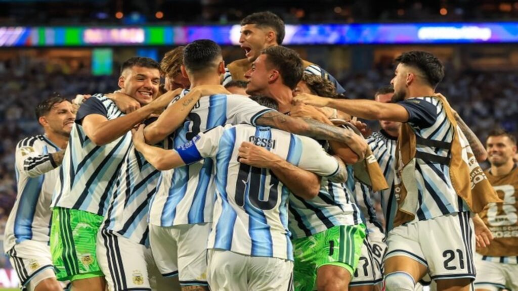 La Selección Argentina avanza a los octavos de final del Mundial 2026 tras vencer a Cabo Verde por 3 a 2. Fuente/Imagen: Selección Argentina.