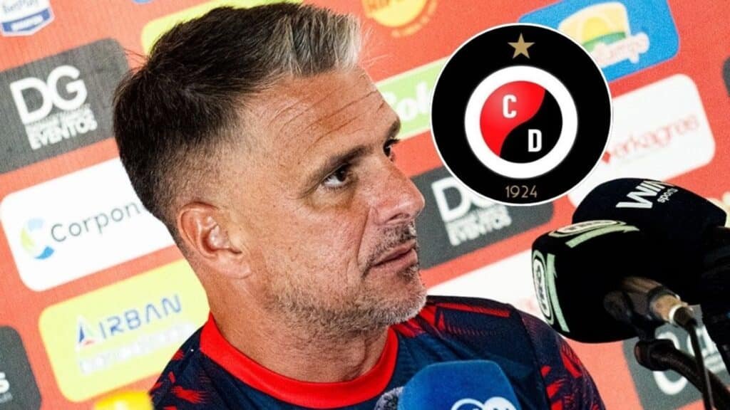 Tras sumar 1 punto de 9 posibles, el Cúcuta Deportivo cambió de entrenador para afrontar 16 finales y salvar la categoría en el fútbol colombiano. | Foto. @Cucutaoficial en X