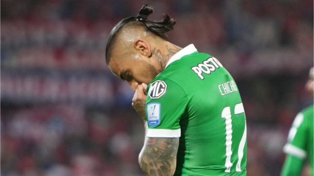 Atlético Nacional aún no ha confirmado el alcance de la lesión de Cristiano "Chicho" Arango. El jugador salió reemplazado en el minuto 14. | Foto: @nacionaloficial en X