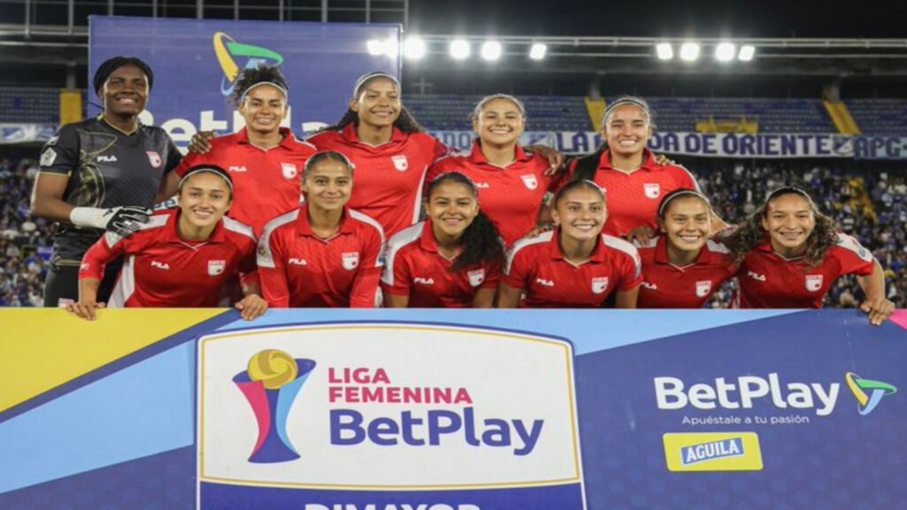 Las futbolistas de Santa Fe aguardan el debut internacional tras confirmarse la sorpresiva postergación de la primera jornada de la Copa Libertadores Femenina. Fuente/Imagen: Santa Fe.
